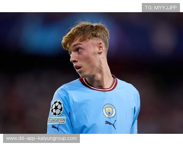 曼城青训惊艳,20岁小将改打左后卫成成功典范 曼城青训惊艳,20岁小将改打左后卫成成功典范