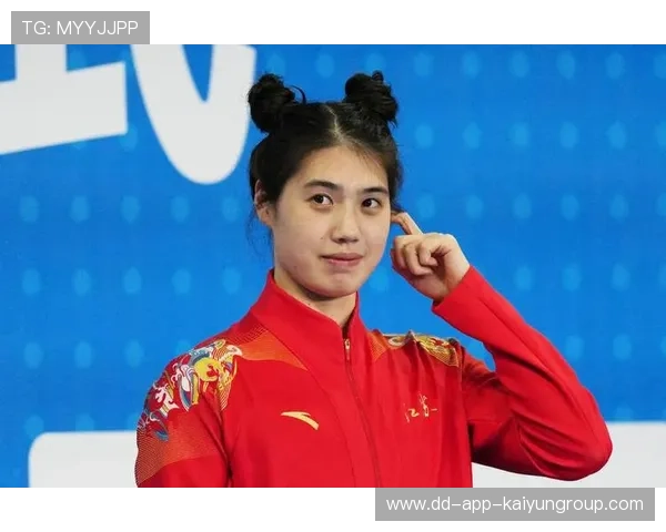 冠军张雨霏，永远在路上！，张雨霏夺冠视频回放