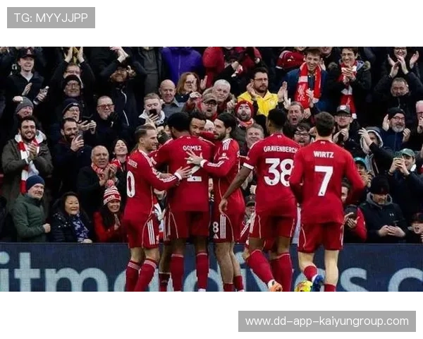 曼联备战英超,争四之路充满挑战 曼联备战英超,争四之路充满挑战